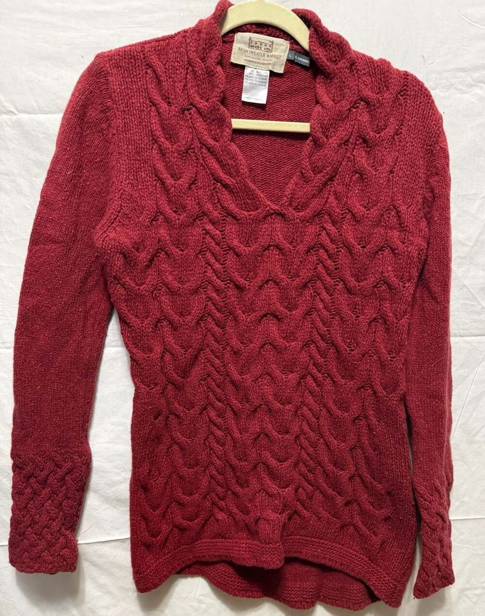 Aran‎ Sweater Market L Red Wool Cashmere Cable Knit V-Neck Sweater